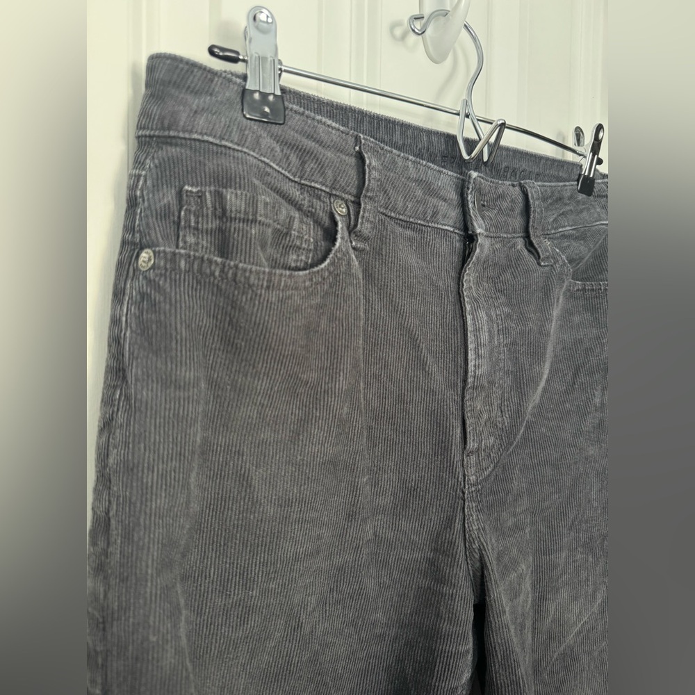 Women's AE Ribbed Gray Mom Straight Jean